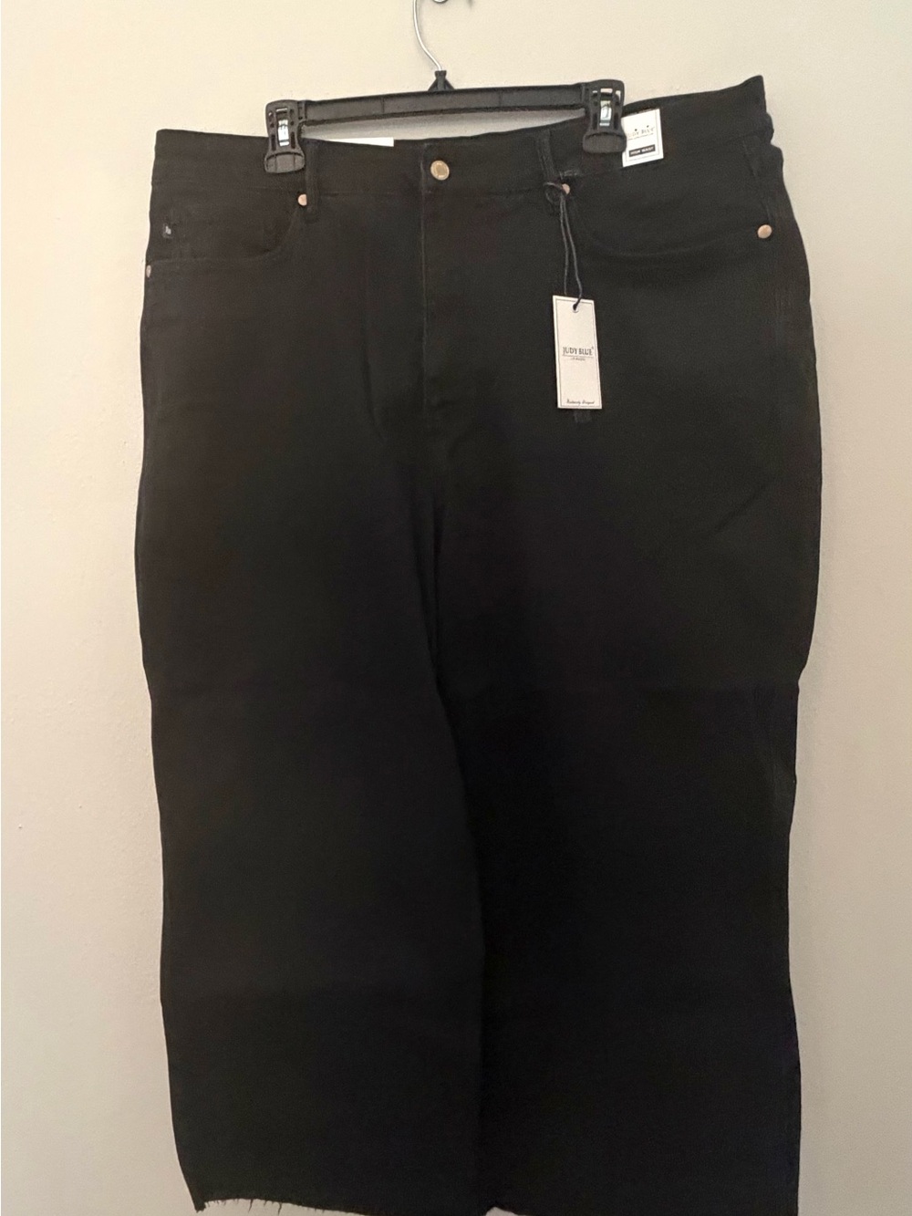 Judy Blue wide leg crop Jean Sz 22